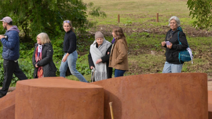 Inauguracion de la escultura la margarita