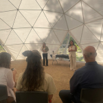 Facilitadoras del evento en el Domo Pelouse